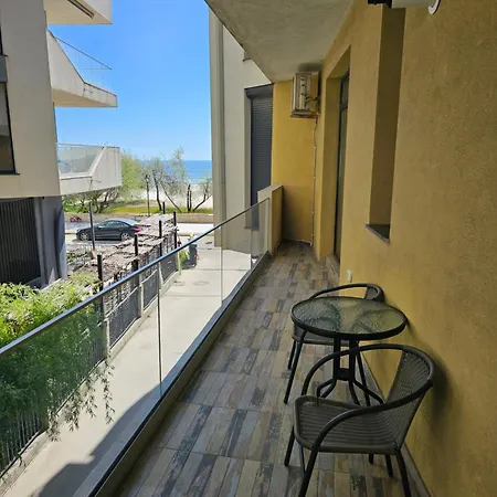 Mamaia Nord Apartment *