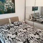 Mamaia Nord アパート